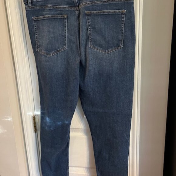 Loft Jeans size 16 / 33. The fit is = The Skinny - Picture 2 of 4
